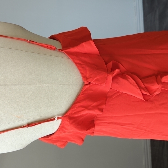 Tibi Ruffle V Neck Shift Mini Silk Dress Red 2 cocktail party summer valentines - Picture 6 of 9